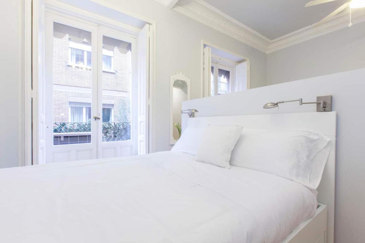 La Casa De La Luna Madrid Ngoại thất bức ảnh
