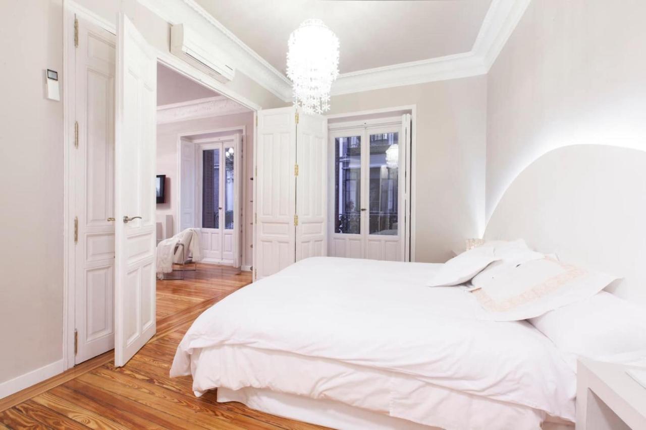 La Casa De La Luna Madrid Ngoại thất bức ảnh